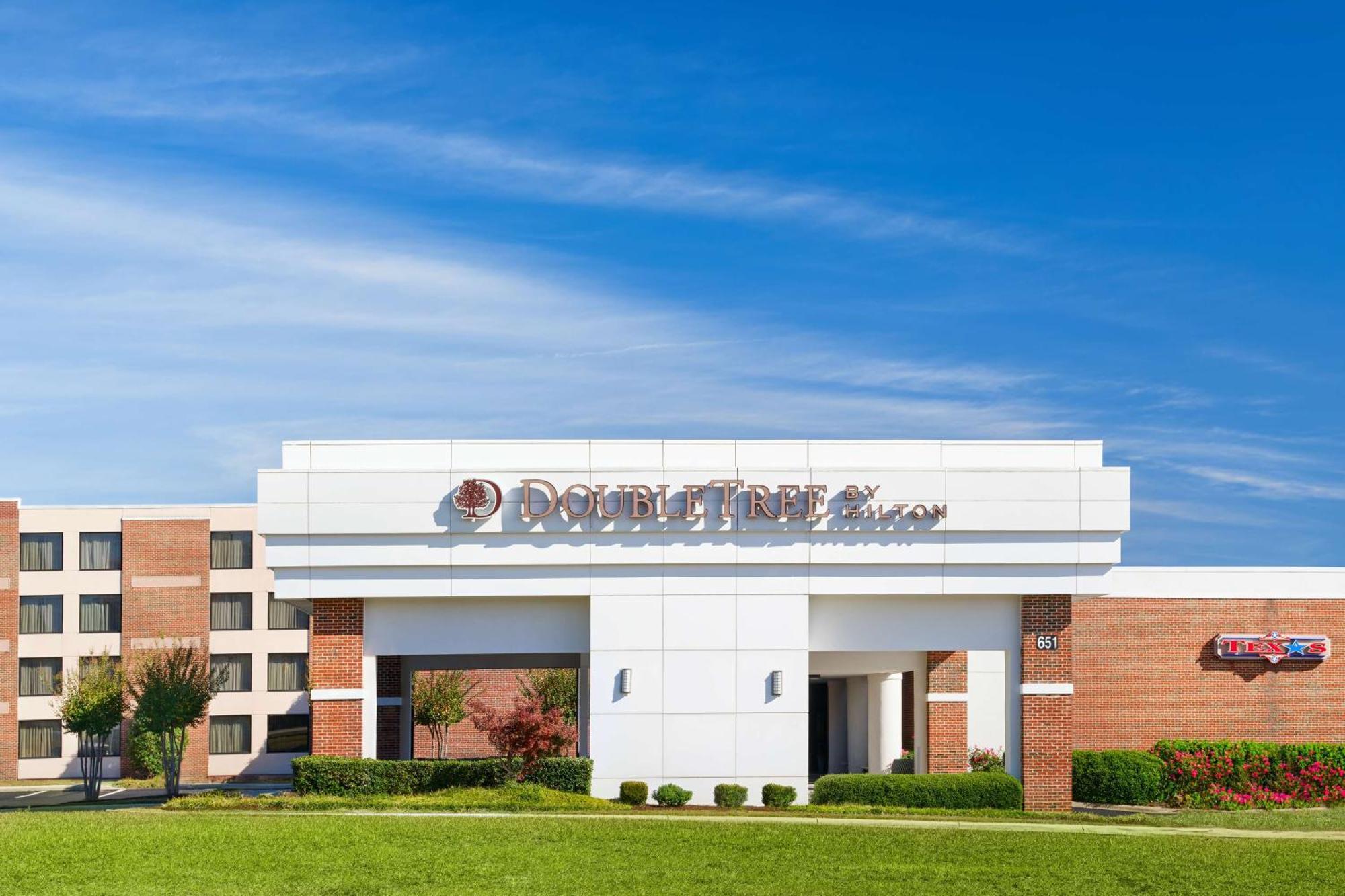 Готель Doubletree By Hilton Рокі-Маунт Екстер'єр фото